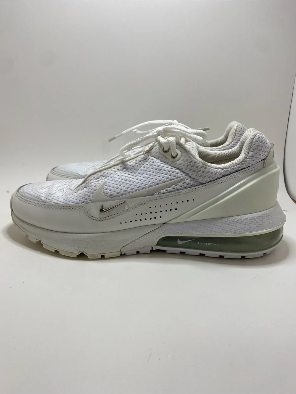 Nike Women's White Mesh Air Max Pulse Sneakers Size 9